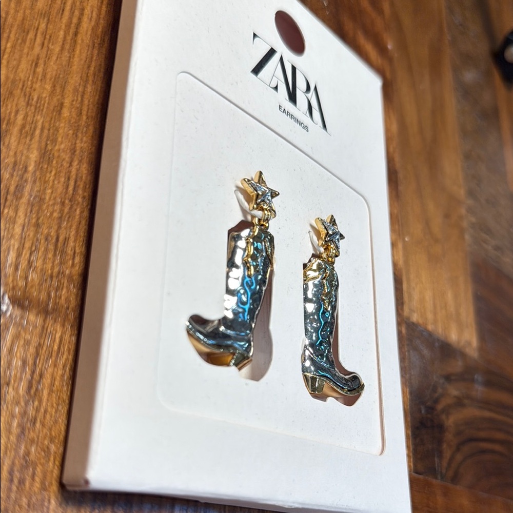 NWT ZARA Cowboy Boot Drop Earrings – Star Detail, Western Style - Picture 3 of 3